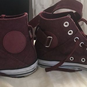 Chuck Taylor converse make an offer!